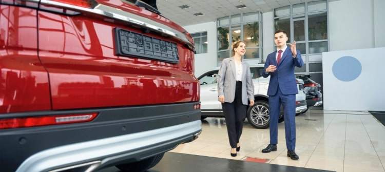 Learn How to Recognize Red Flags When Shopping for a Car. 10 red flags to watch for when car shopping.